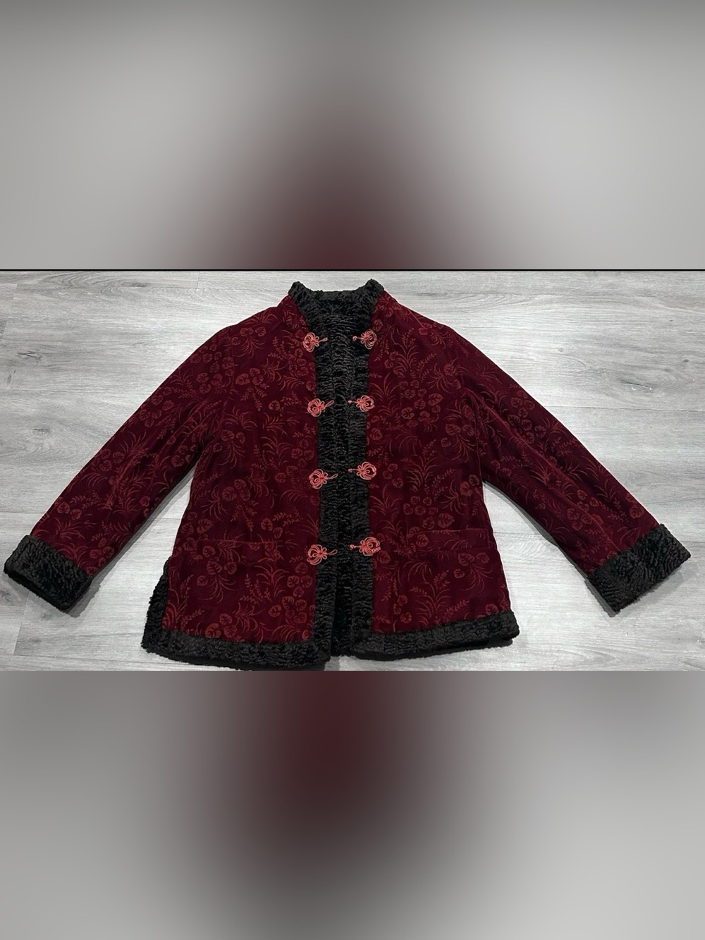 Vintage Reversible Chinese Quilted Jacket Velvet Frog Closure Faux Fur Red Black